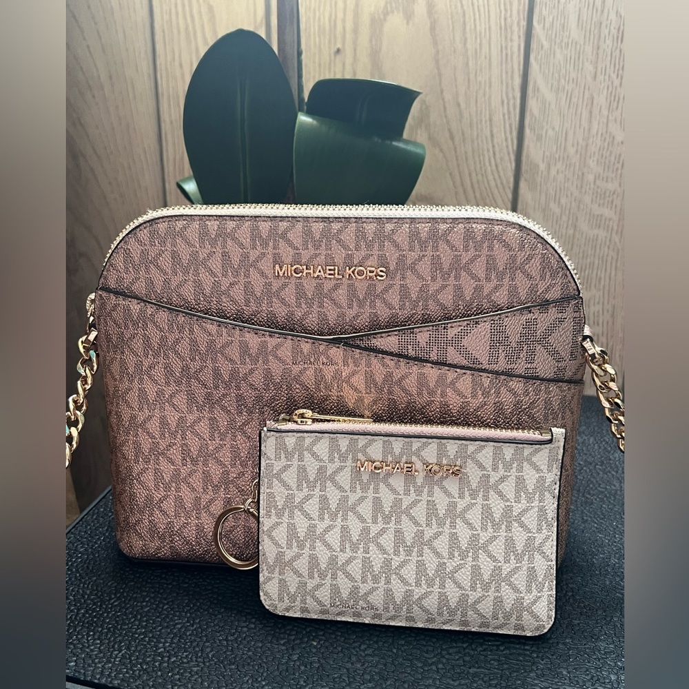Michael Kors Jet Set Travel Pink Dome Crossbody Bag & Keychain Compact Wallet